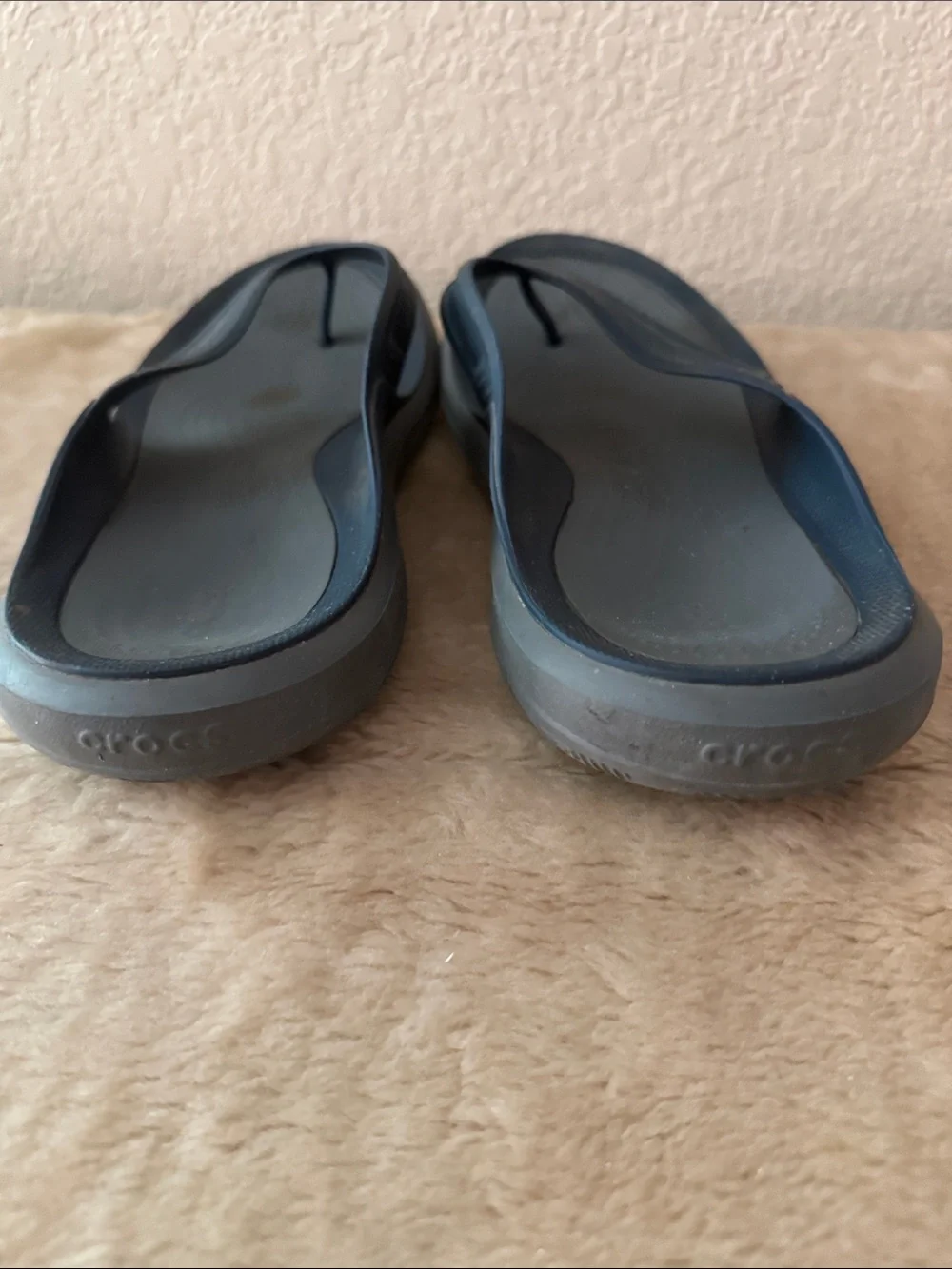 Crocs flip flops 3713